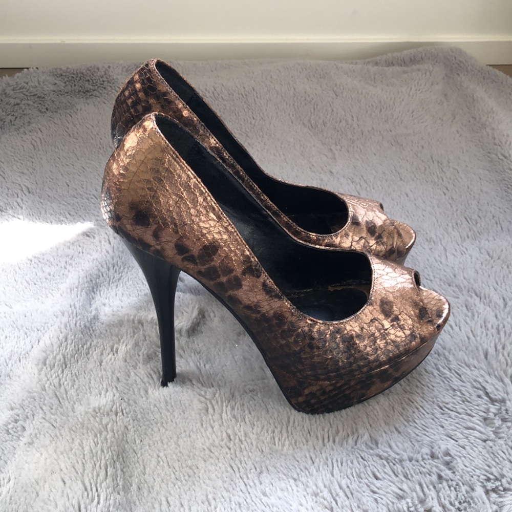 Gorgeous heels - Picture 3 of 4